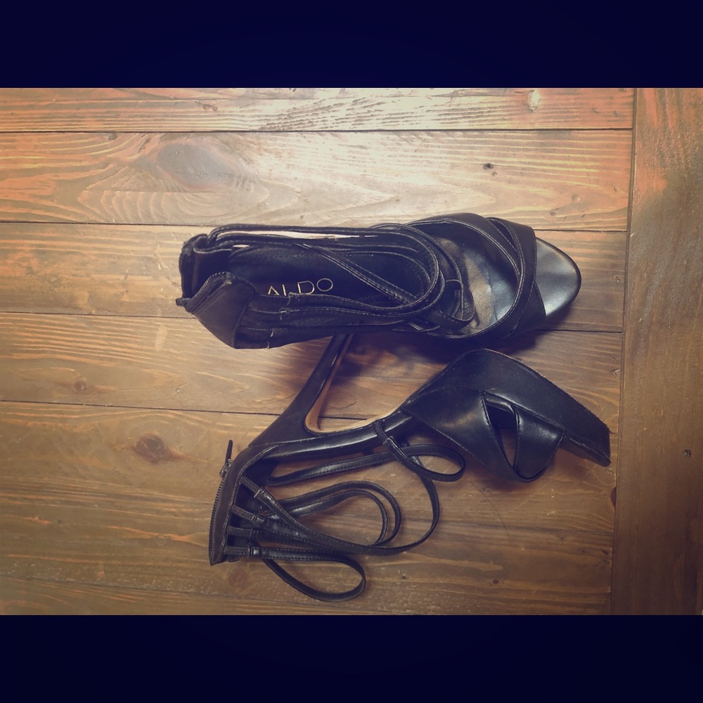 Strappy Black Sandals with Point Toe